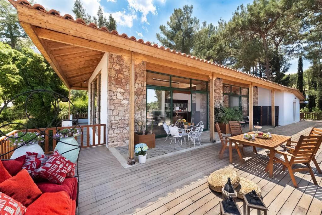 Agrology Lux - 4 Bedroom Luxurious On An Agricultural Haven Retreat Sálakos