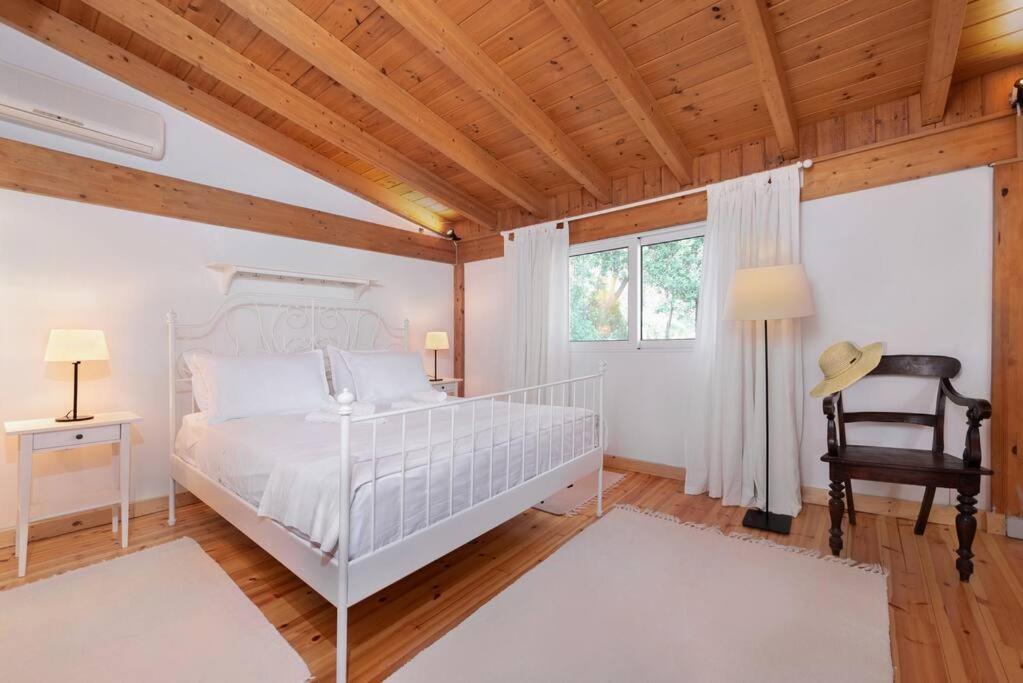 Agrology Lux - 4 Bedroom Luxurious On An Agricultural Haven Retreat Villa